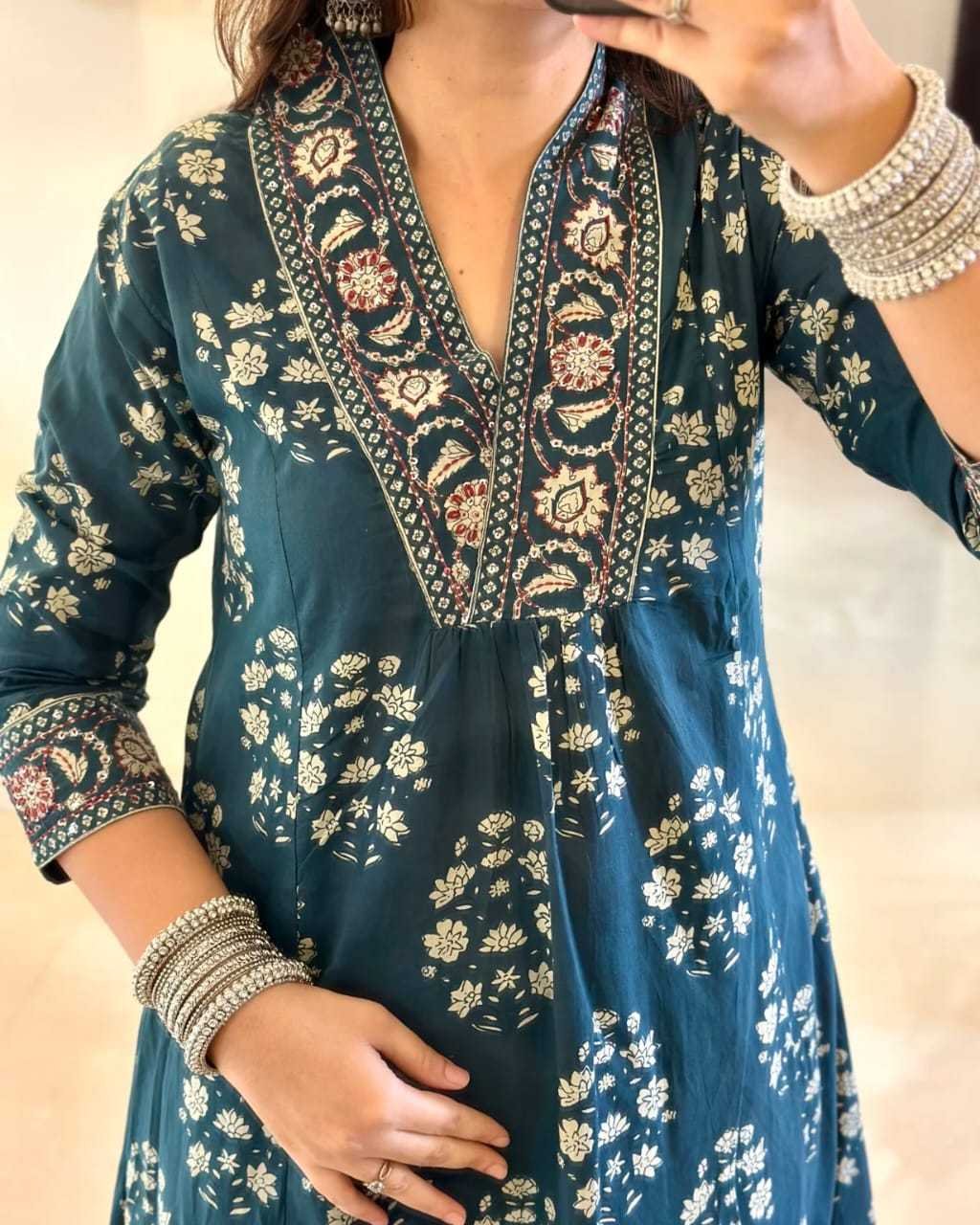 Women's Cotton Floral Printed Anazrkali Kurti with Pant & Dupatta Set - Image 2